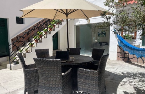 Sucre Apartment | Cozy 2 doble queen bedroom apartment in central Sucre, steps from main square