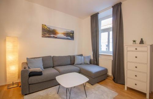 Wahring Apartment | Charming 2-Room Apartment - Experience Vienna's Summer Vibes