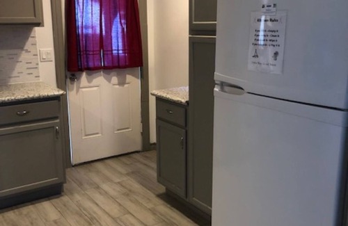 Houston House | Tranquil 2 BD/2BA Home with Ocean View & Spa Amenities