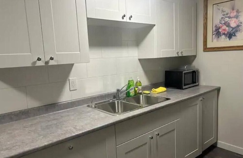 Saskatoon Apartment | Inviting 2-Bed Suite with Breakfast in Prime Location