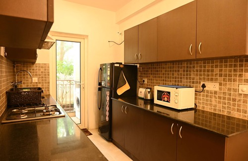 Kudal Apartment | Cozy 2bhk apartment with pool in North goa