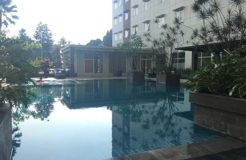 Cileunyi Apartment | Inviting 2Br Apartment at Pinewood with Pool Access
