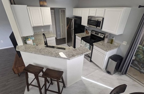 Gilbert Condo | Charming 2BR Condo with Pool & Spa near Downtown Gilbert