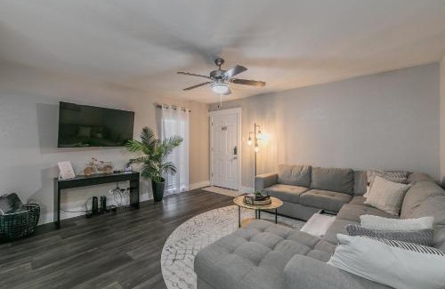 Arlington Apartment | Inviting 2BR Farmhouse Apartment with Free Parking & Family Focus