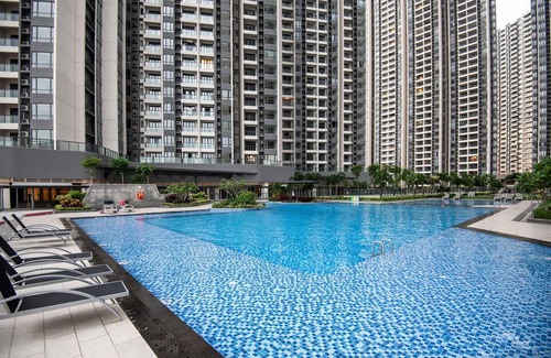 Central District Apartment | Cozy 2BR R&F Phase 2 SeineRegion near CIQ R&F Mall