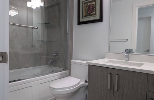 South Surrey House | Cozy 2BR retreat in South Surrey
