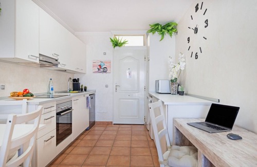 Arguineguin Apartment | Cozy 2BR Retreat With Big Terrace – Peaceful Stay Minutes Away From the Beach