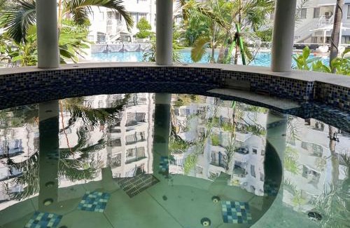 Jakarta Apartment | Cozy 2BR Sudirman Apt with Pool, Wi-Fi, & Netflix by 2ndHome