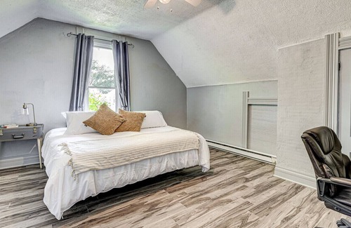 Sheridan Apartment | Cozy 2nd floor apartment