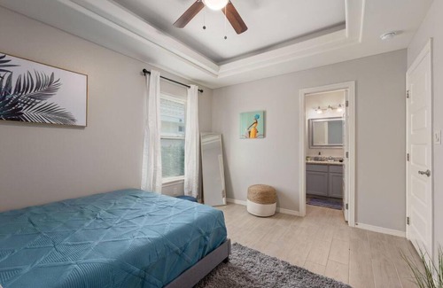 Edinburg Apartment | Cozy 3 Bed Apartment Near Shopping Plazas - Guest Rated 9.9