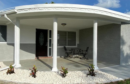 New Port Richey House | Inviting 3-Bed Home Steps from Gorgeous Beaches