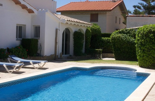 L Almadrava House | Cozy 3-Bed Villa with Pool, BBQ, and Close to Coast in L'Ametlla de Mar