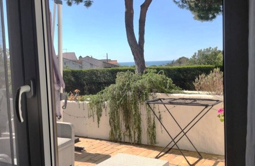 Bouvet Island Apartment | Comfortable 3-Bedroom Apartment with Pool and Beach Access