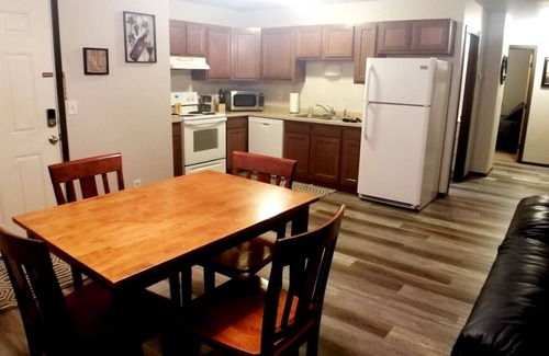 Plover Apartment | Charming 3-Bedroom Apartment with Free Parking & Pet Access