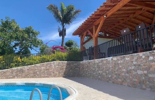 El Penol Cottage | Inviting 3-Bedroom Cottage in Peaceful Vereda Bonilla