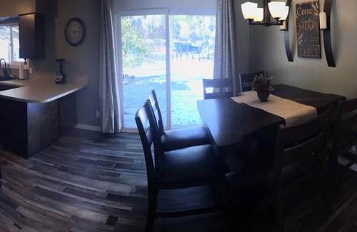 Forks House | Inviting 3 Bedroom Retreat with Spa and Hot Tub Amenities