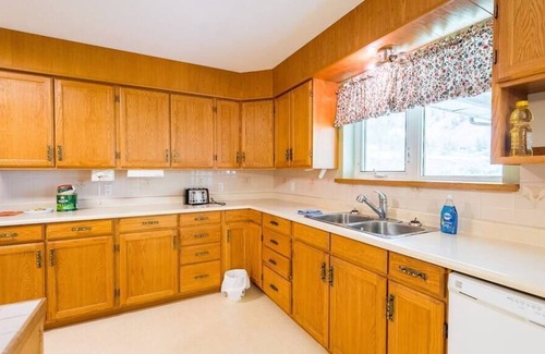 Okanagan-Similkameen House | Cozy 3 Bedroom Home in Keremeos - Suite A
