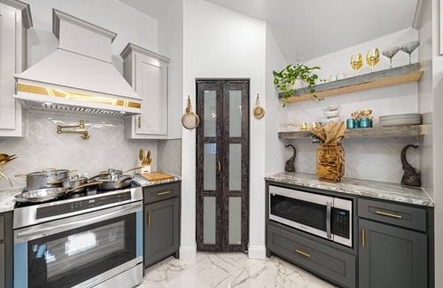 Southwest Arlington House | Cozy 3-bedroom house in welcoming Arlington with WiFi, AC