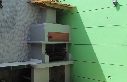 Leticia House | Cozy 3-bedroom house with WiFi, air conditioning, in the center of Leticia.