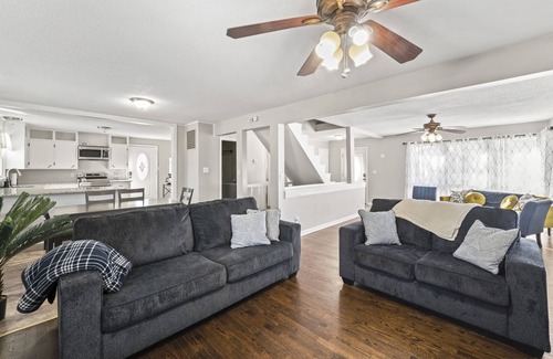 Baldwin City House | Family-Friendly 3-Bedroom Retreat in Baldwin City