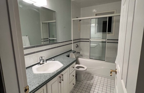Watertown House | Cozy 3-Bedroom Retreat | Comfortable Stay with Modern Amenities