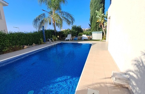 Tala House | Inviting 3-Bedroom Villa with Pool & Scenic Views