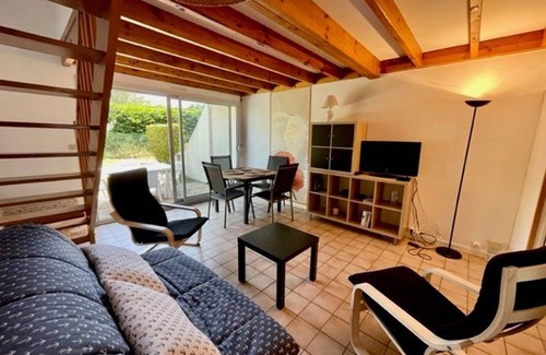 Saint-Pierre-Quiberon Villa | Perfect Oceanfront Villa Saint-Pierre-Quiberon for 4 Guests