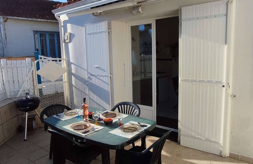 La Bree-les-Bains House | Cozy Villa La Brée-les-Bains: Oceanview Retreat for 4