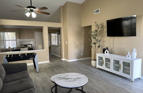 Orchards House | Welcoming Newly Remodeled 3B/2 Bath Family Getaway