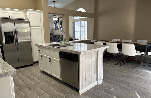 Orchards House | Welcoming Newly Remodeled 3B/2 Bath Family Getaway
