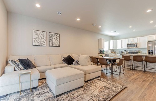 Horace House | Cozy 3bd/2ba House in Horace