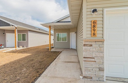 Horace House | Cozy 3bd/2ba House in Horace