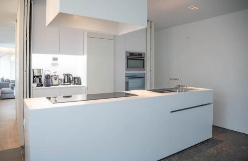 Knokke Villa | Inviting 3BD House with Private Terrace & Child-Friendly Space
