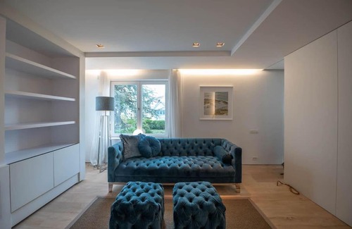 Knokke Villa | Inviting 3BD House with Private Terrace & Child-Friendly Space