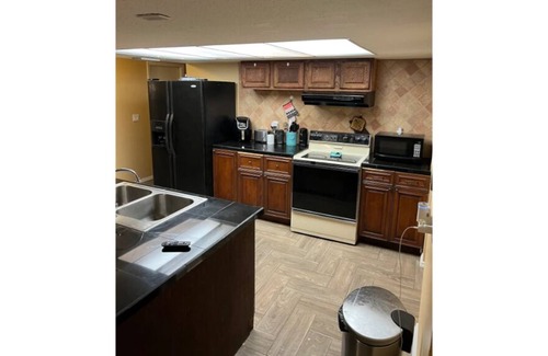 Forest Hills House | Cozy 3bed/2 bath