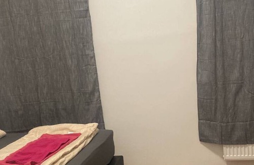 Simmering Apartment | Family-Friendly 3BR Apartment in Wien Simmering