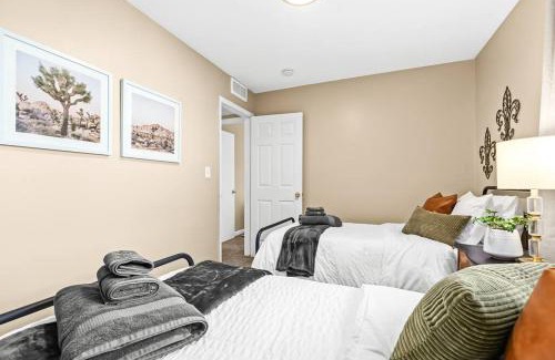 Hazel Park Apartment | Inviting 3BR Home in Family-Friendly Hazel Park