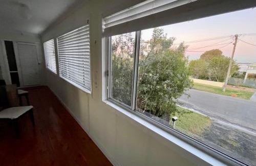 Chittaway Bay House | Inviting 3BR House Steps from the Lake - Family Friendly