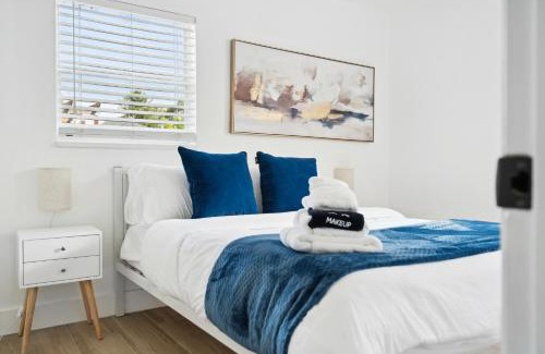 Sun Bay South House | Pet-Friendly Tyson Hotel, 5 Min from Bayshore Blvd
