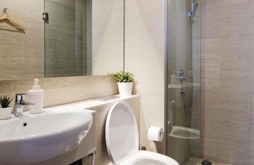 Jakarta Apartment | Inviting 3BR Suite at TA Residence with Ocean Views