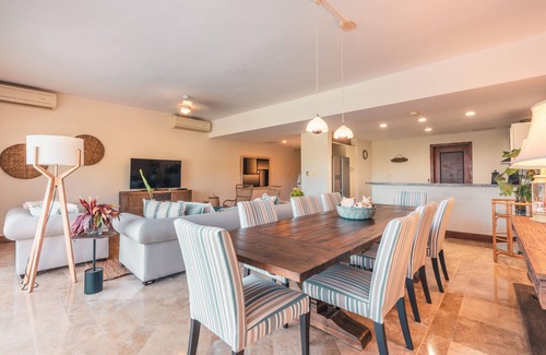 Puerto Bahia Villa | Escape to Cayo: Stay in a Cozy Villa with Private Pool
