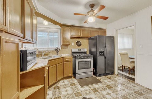 Westland House | Welcoming 3BR Westland Retreat with Family-Friendly Amenities