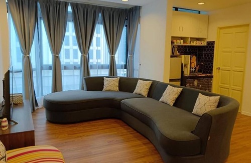 Imbi Apartment | Cozy 3R3B Fahrenheit Suite Condo at Bukit Bintang Kuala Lumpur