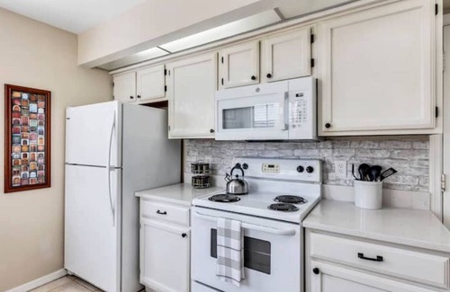 Sanford House | Delightful Poolside Retreat with Game Room & 10/10 Reviews