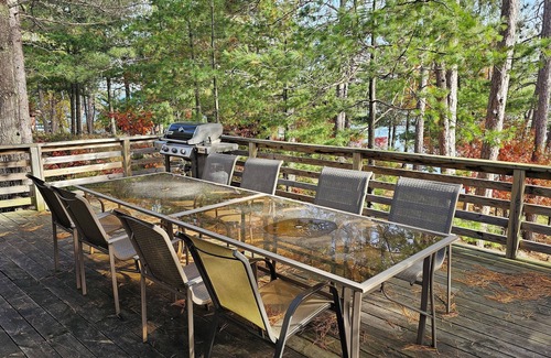 International Falls Cabin | Cozy 4-bedroom cabin steps from Voyageurs National Park and Snowmobile Trails!