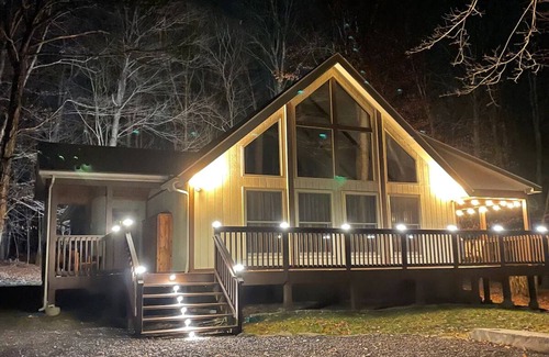 Gouldsboro Cabin | Beautiful 4-Bedroom Cabin with Pool and Oceanfront Views