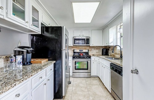 Grogan's Mill House | Cozy 4-bedroom house in The Woodlands TX. Check it out for yourself!