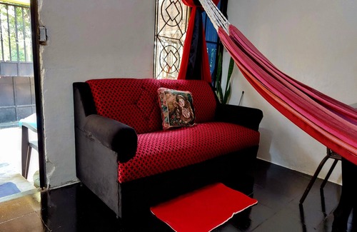 El Palmar House | Convenient Stay: Close to Walmart & Lake Ilopango