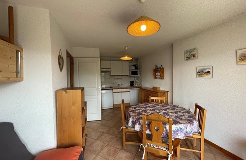 Crest-Voland Apartment | Cozy Apartment Crest-Voland for 4 with Spa & Kitchen