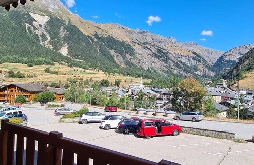 Termignon Apartment | Relaxing Apartment Termignon for 4 with Spa & Kitchen